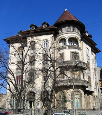 6_popasoare_neoromanian Neo-Romanian style building from the inter-war period, Bucharest