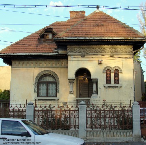 Neo-Romanian style townhouse, Bucharest Neo-Romanian style townhouse, Bucharest
