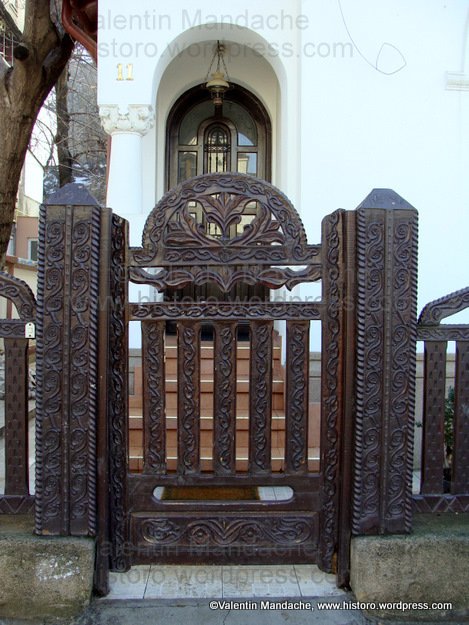 Traditional peasant wood-carved gate, Bucharest