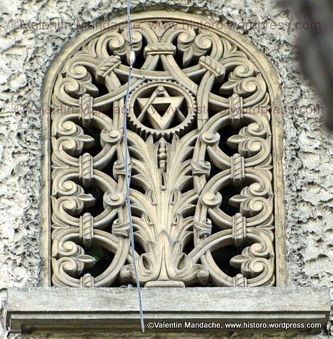 Masonic sign on a Neo-Romanian style panel, Bucharest