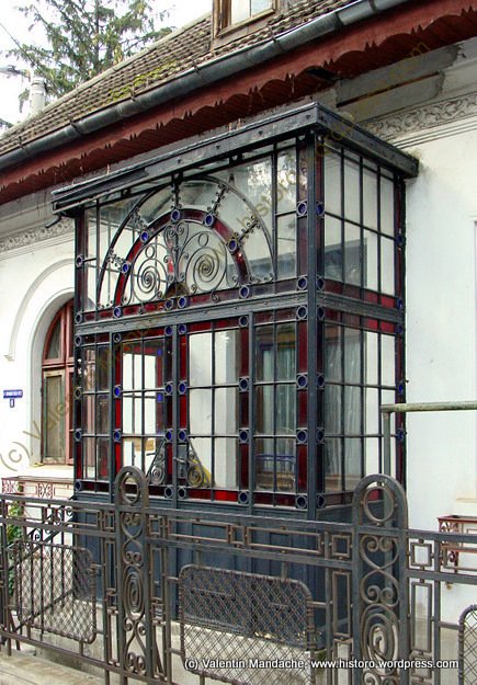 Little Paris style doorway conservatory, 1900s, Bucharest