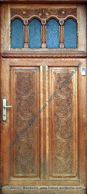 Carved oak Neo-Romanian style doorway, Bucharest