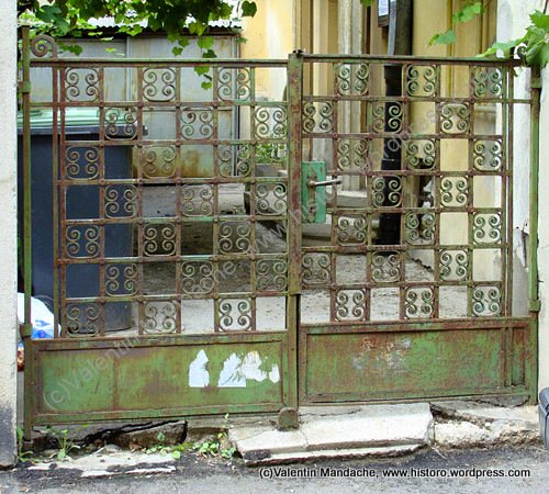 Art Deco courtyard gate, Bucharest