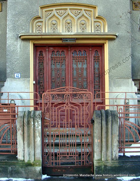 Neo-Romanian - Art Deco style doorway, Bucharest, early 1930s