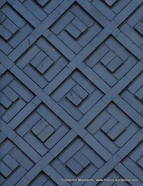 Art Deco brick pattern, Campina, southern Romania