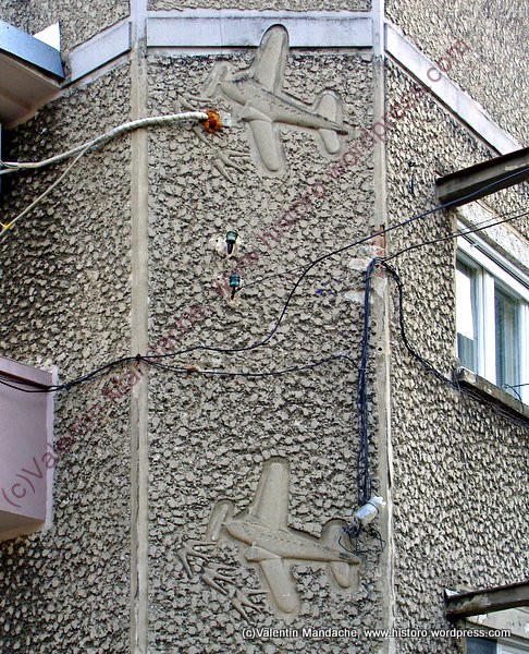 Art Deco airplane mural, Bucharest
