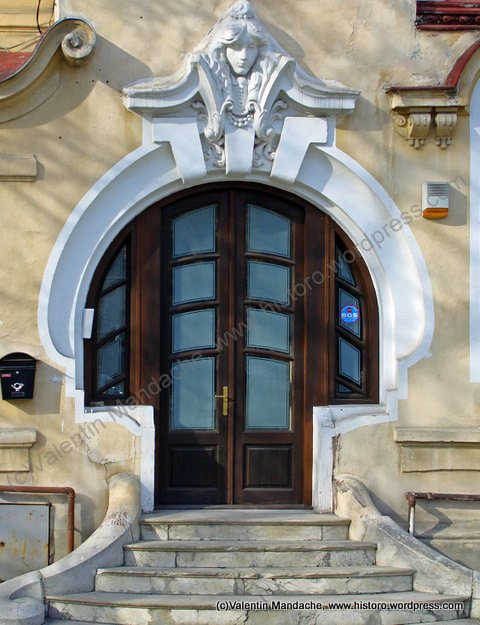 Art Nouveau style doorway, Bucharest