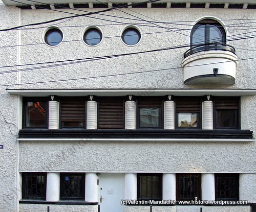 Art Deco façade, Bucharest