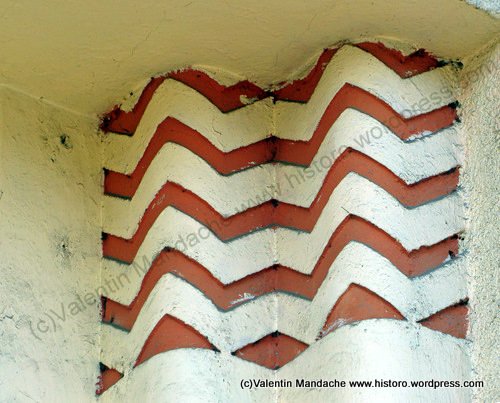 Art Deco style school, Ploiesti