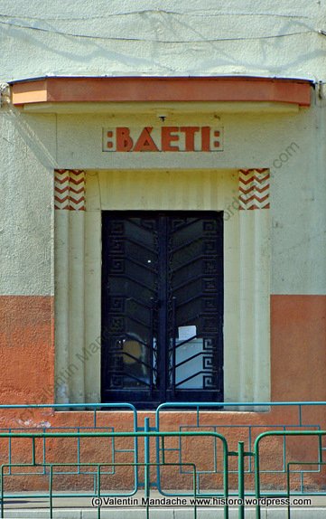 Art Deco style school, Ploiesti