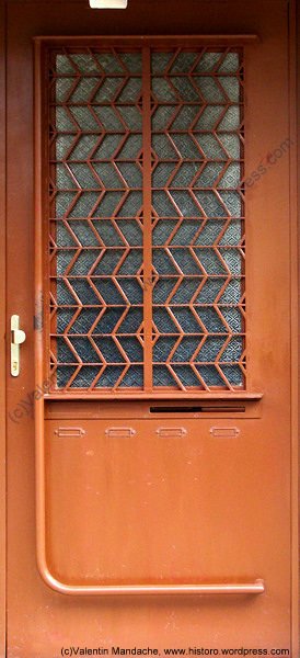 Art Deco style doorway, Bucharest