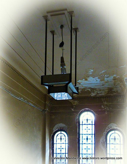 Art Deco lamp, Bucharest