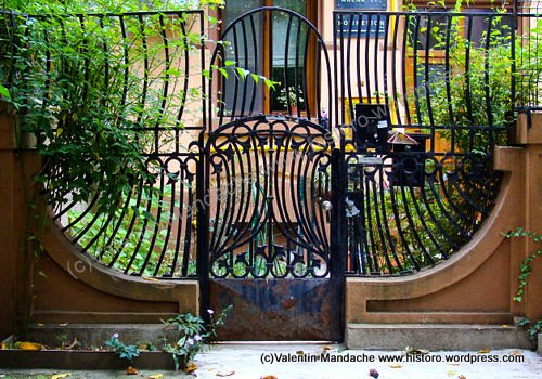 Art Nouveau garden gate, Bucharest
