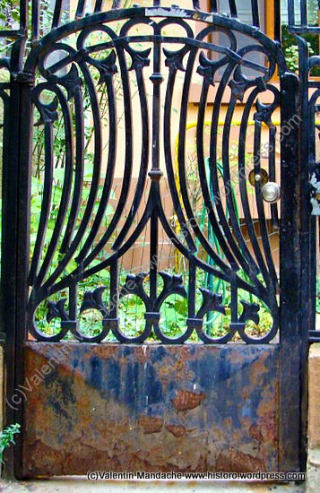 Art Nouveau garden gate, Bucharest