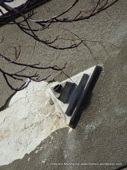 Art Deco rainwater drain, Bucharest