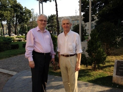 His Excellency Mr. Ivo Josipović, the President of Croatia, and Valentin Mandache, the author of the blog Historic Houses of Romania - Case de Epoca, Bucharest