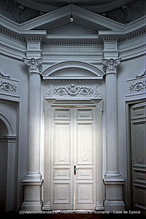 Interior door, the former American Library, Bucharest