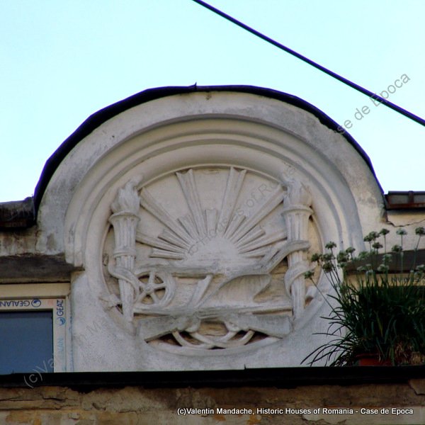 Art Deco sunbursts