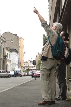 tour-guide-300x450