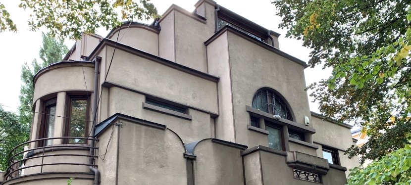 Tour: the Art Deco of Domenii quarter